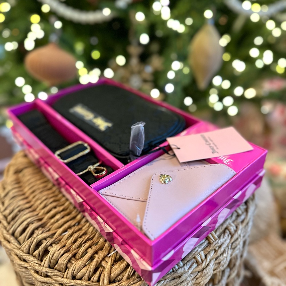 Juicy couture crossbody shoulder bag purse wallet straps gift Christmas - Picture 8 of 9
